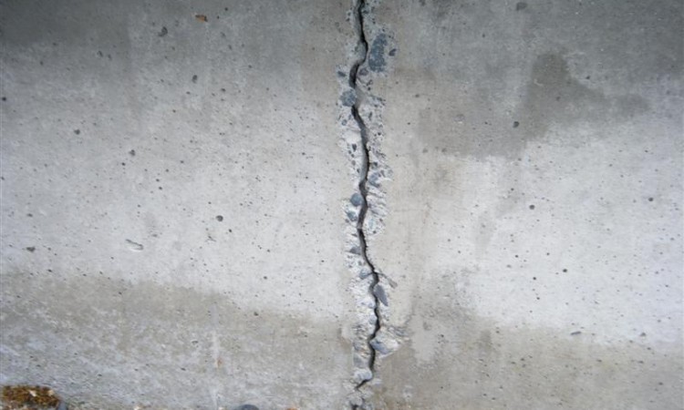 Wall Cracks | Delaware, OH | Everdry Waterproofing Of Columbus