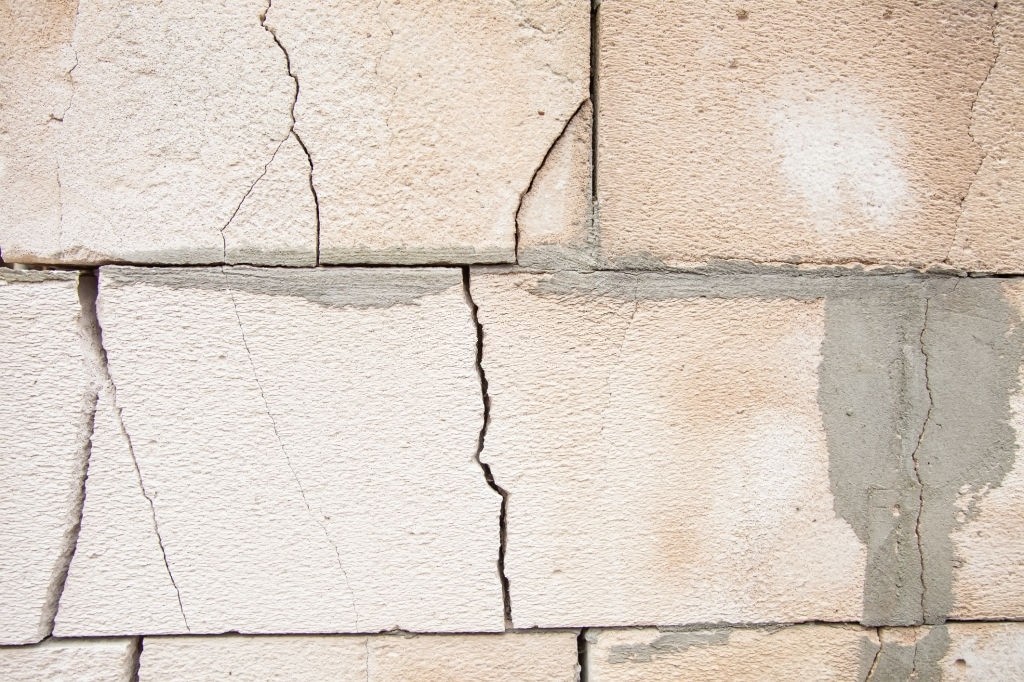 Wall Cracks | Delaware, OH | Everdry Waterproofing Of Columbus